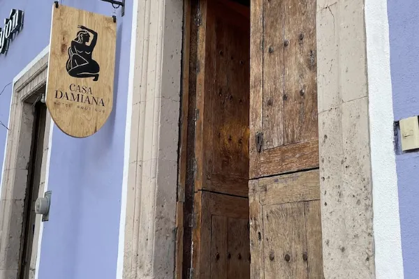 CASA DAMIANA