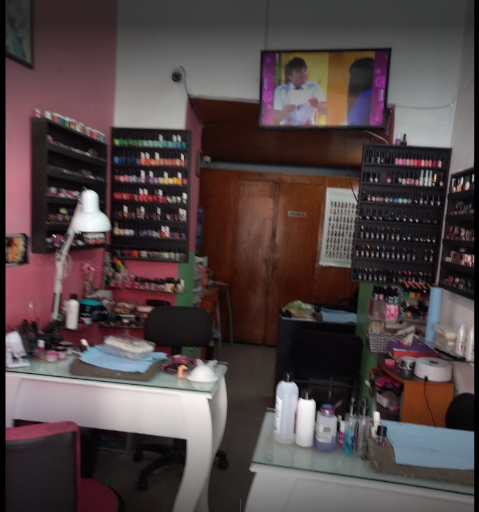 Unas-Magenta-2.png