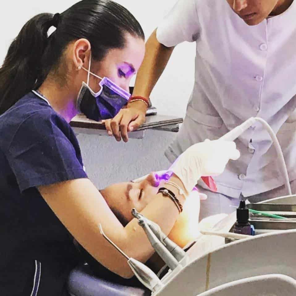 dentistaa.jpg